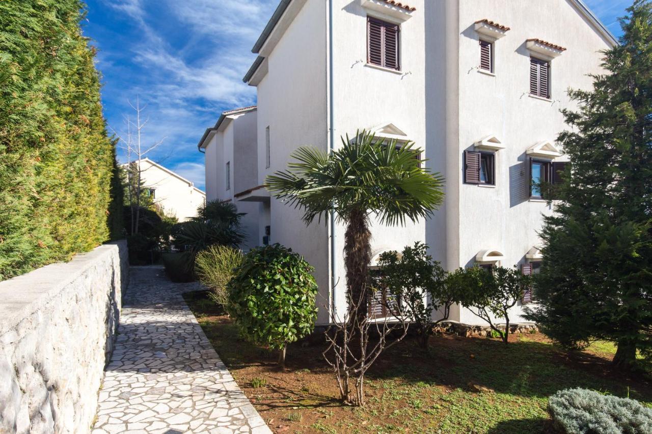 Apartment Bella-Vista Icici Bagian luar foto